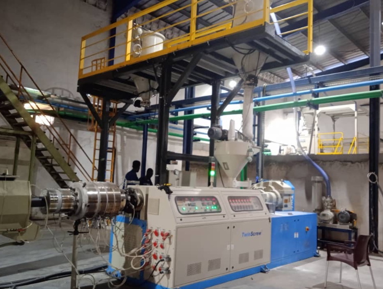 L&iacute;neas de producci&oacute;n de extrusi&oacute;n_1.jpg