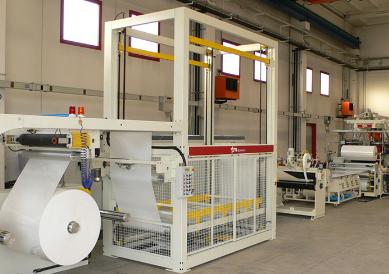 C&oacute;mo elegir el mejor proveedor de equipos de extrusi&oacute;n de l&aacute;minas degradables.jpg
