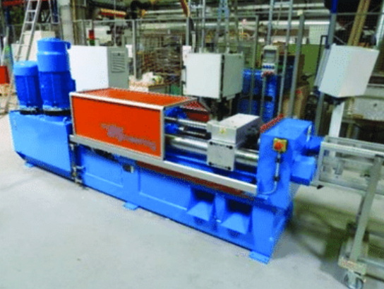 Presse d'extrusion d'aluminium_03.jpg