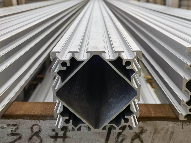 6063 T5 Aluminium-Strangpressprofil_2.jpg