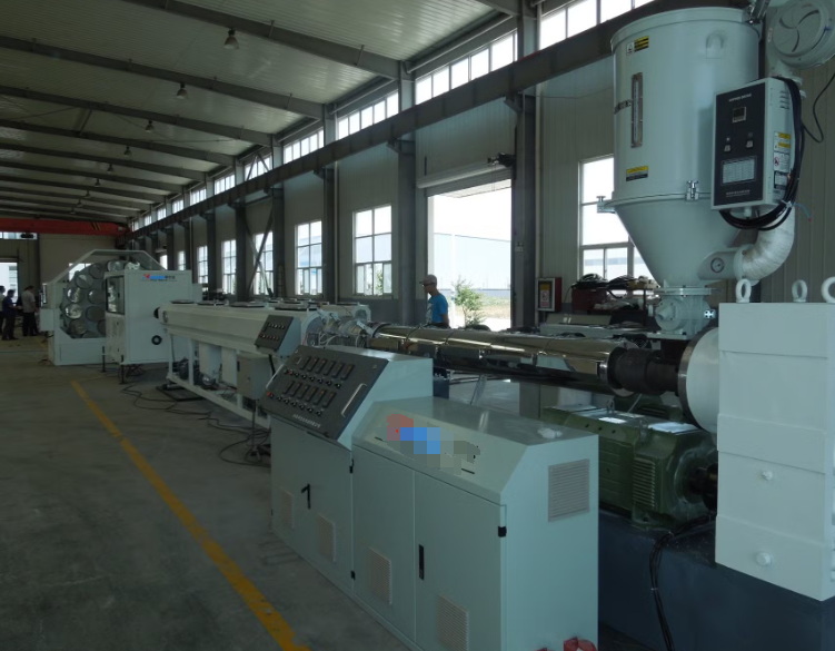 Linie de producție de extrudare a conductelor_1.jpg
