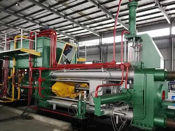 Aluminium-Extrusionsmaschine.png